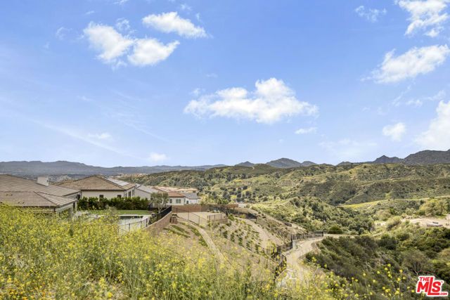 12509 N Saddle Court, Porter Ranch (los Angeles), CA 91326
