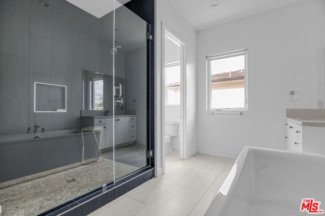 12509 N Saddle Court, Porter Ranch (los Angeles), CA 91326