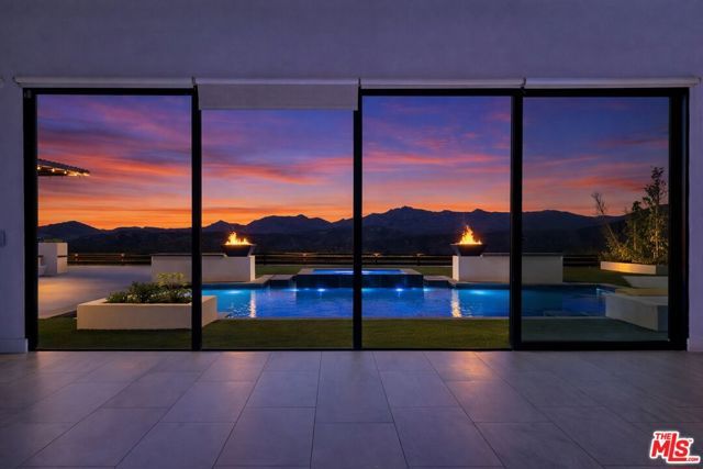 12509 N Saddle Court, Porter Ranch (los Angeles), CA 91326