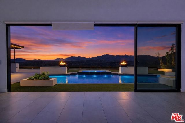 12509 N Saddle Court, Porter Ranch (los Angeles), CA 91326