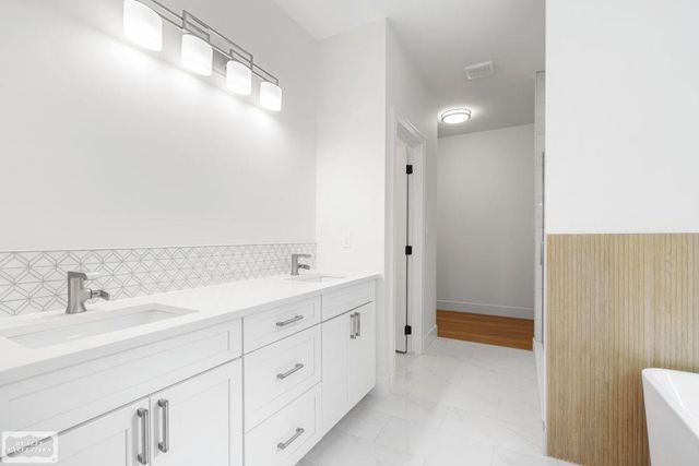 39105 Chart Street, Harrison Twp, MI 48045