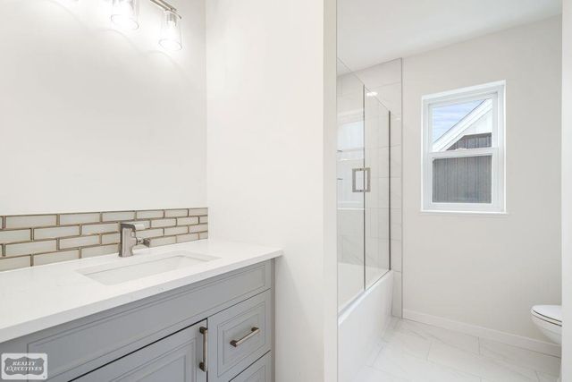 39105 Chart Street, Harrison Twp, MI 48045