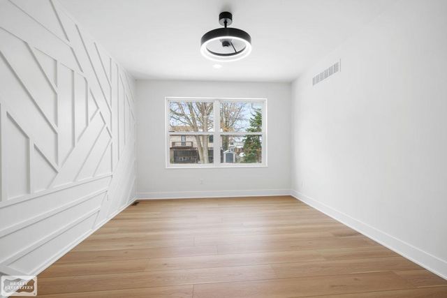 39105 Chart Street, Harrison Twp, MI 48045