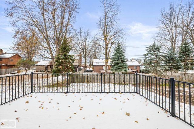 39105 Chart Street, Harrison Twp, MI 48045