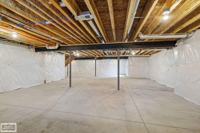 39105 Chart Street, Harrison Twp, MI 48045