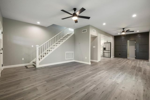 3112 S B St, Stockton, CA 95206