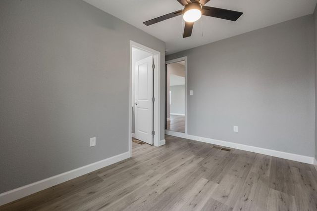 3112 S B St, Stockton, CA 95206