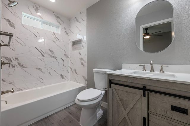 3112 S B St, Stockton, CA 95206