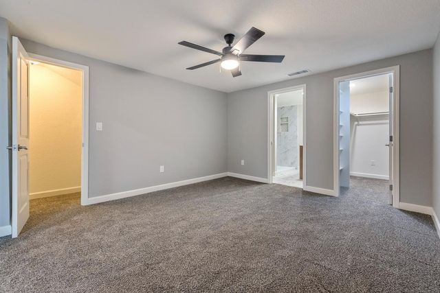 3112 S B St, Stockton, CA 95206