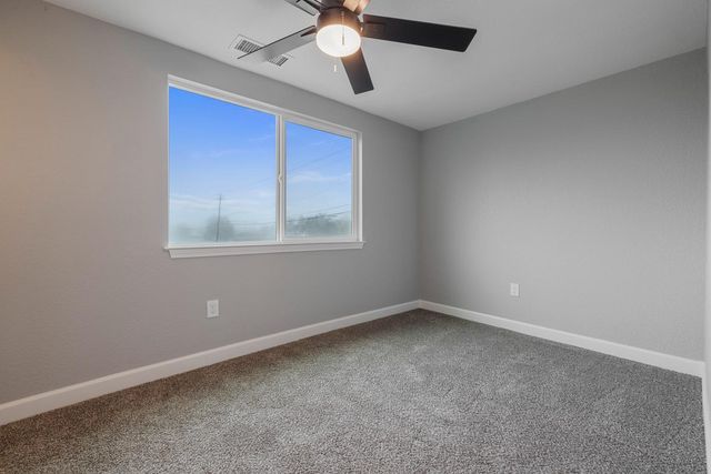 3112 S B St, Stockton, CA 95206