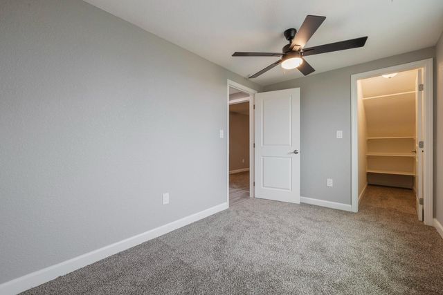 3112 S B St, Stockton, CA 95206