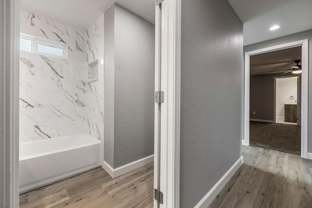 3112 S B St, Stockton, CA 95206