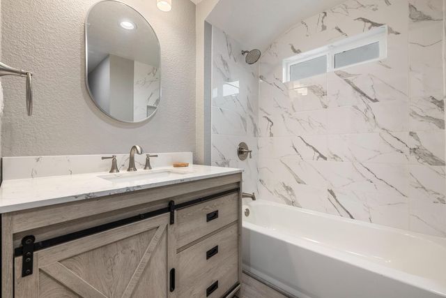 3112 S B St, Stockton, CA 95206