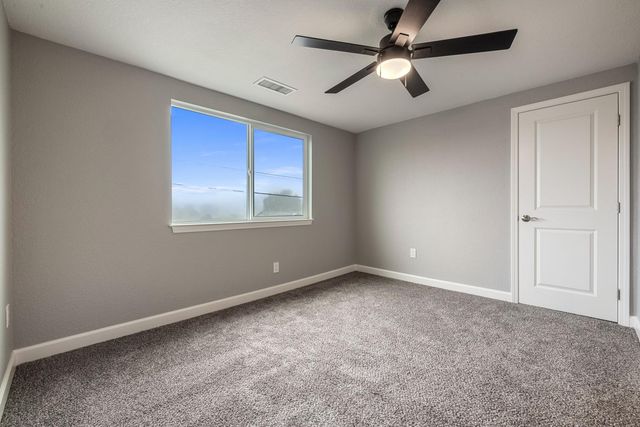 3112 S B St, Stockton, CA 95206