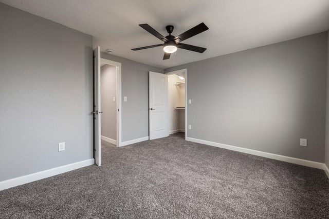 3112 S B St, Stockton, CA 95206