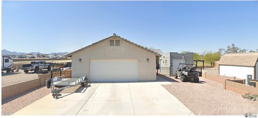 11672 Hopi St, Wellton, AZ 85356