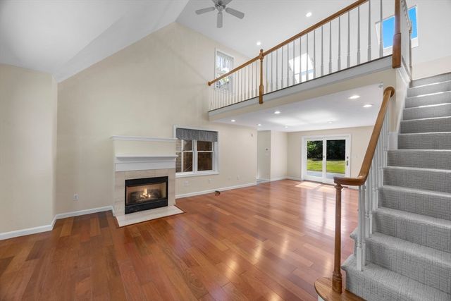 12 S Sandwich Rd, Sandwich, MA 02563