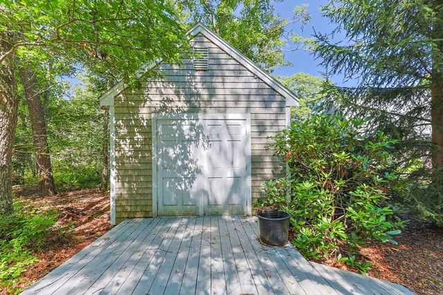 12 S Sandwich Rd, Sandwich, MA 02563