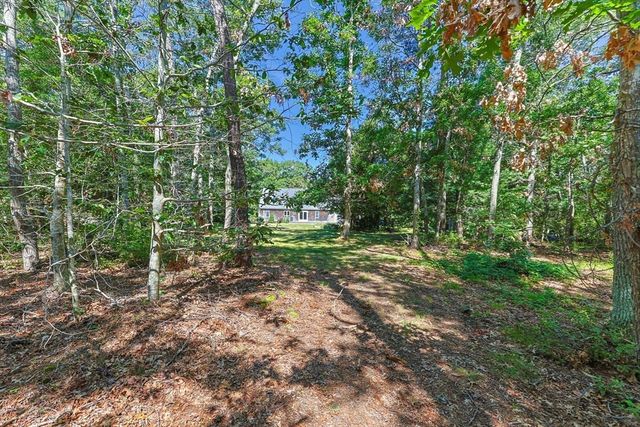 12 S Sandwich Rd, Sandwich, MA 02563