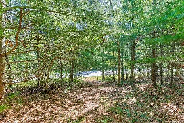 12 S Sandwich Rd, Sandwich, MA 02563