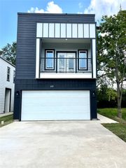 8705 Sunderland Road, Houston, TX 77028