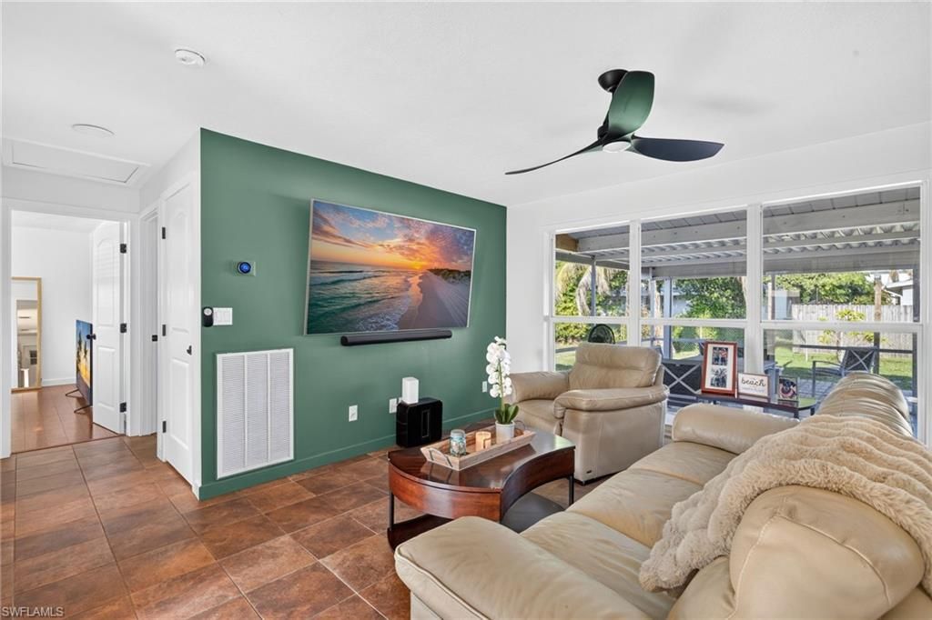 2950 Holly RD, FORT MYERS, FL 33901 — photo 4