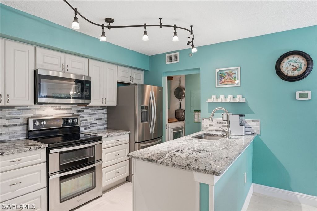 8861 Colonnades CT W 217, Bonita Springs, FL 34135