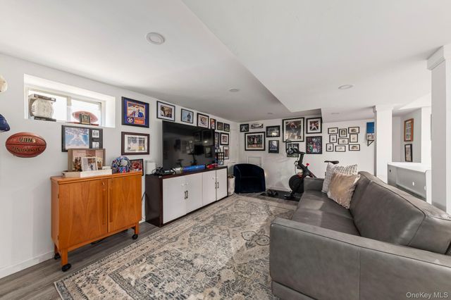 80 Central Boulevard, Merrick, NY 11566