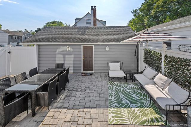 80 Central Boulevard, Merrick, NY 11566