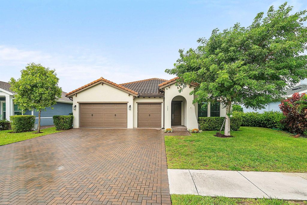 1133 Deer Haven Drive, Loxahatchee, FL 33470