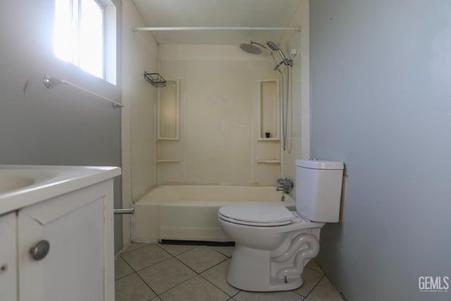 2326 Nelson Street, Bakersfield, CA 93305