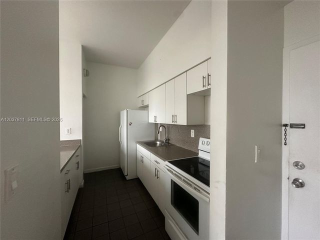 7420 W 20th Avenue 452, Hialeah, FL 33016