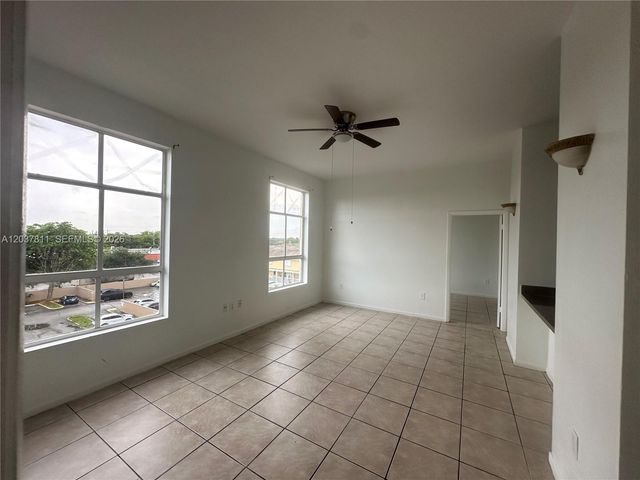7420 W 20th Avenue 452, Hialeah, FL 33016