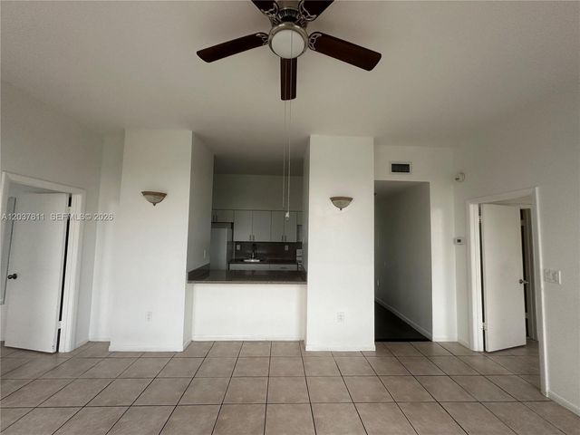 7420 W 20th Avenue 452, Hialeah, FL 33016