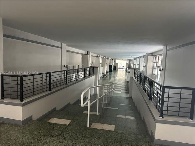 7420 W 20th Avenue 452, Hialeah, FL 33016
