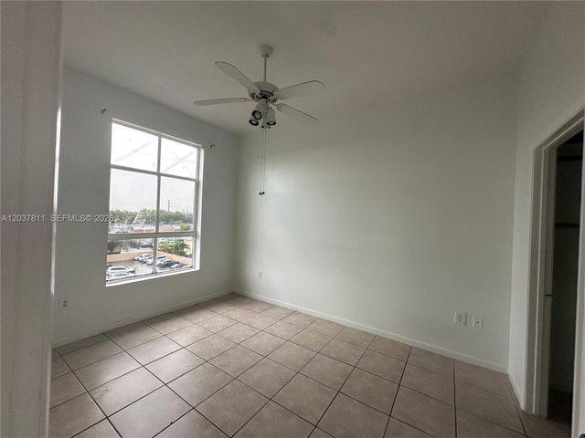 7420 W 20th Avenue 452, Hialeah, FL 33016