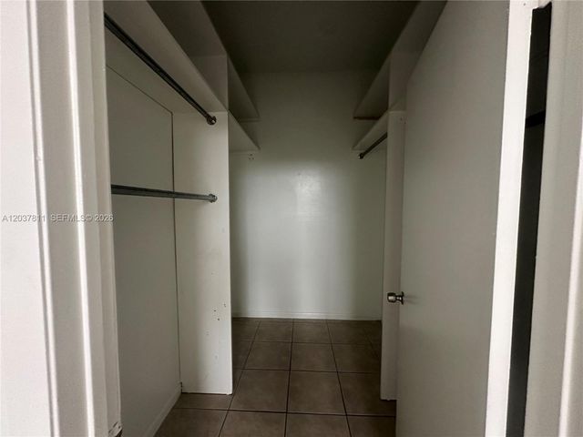 7420 W 20th Avenue 452, Hialeah, FL 33016