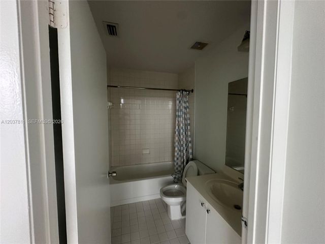7420 W 20th Avenue 452, Hialeah, FL 33016
