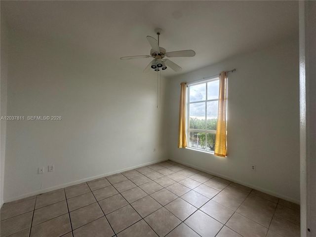7420 W 20th Avenue 452, Hialeah, FL 33016