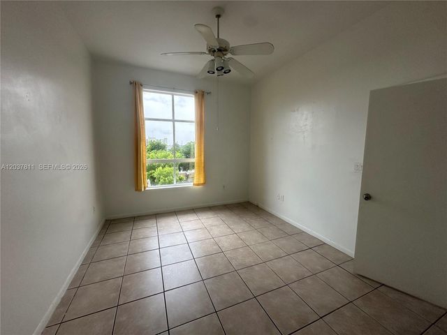 7420 W 20th Avenue 452, Hialeah, FL 33016
