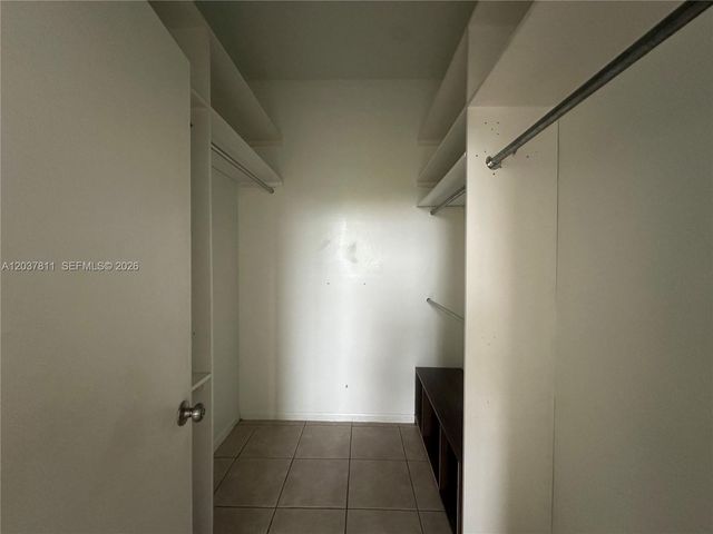 7420 W 20th Avenue 452, Hialeah, FL 33016