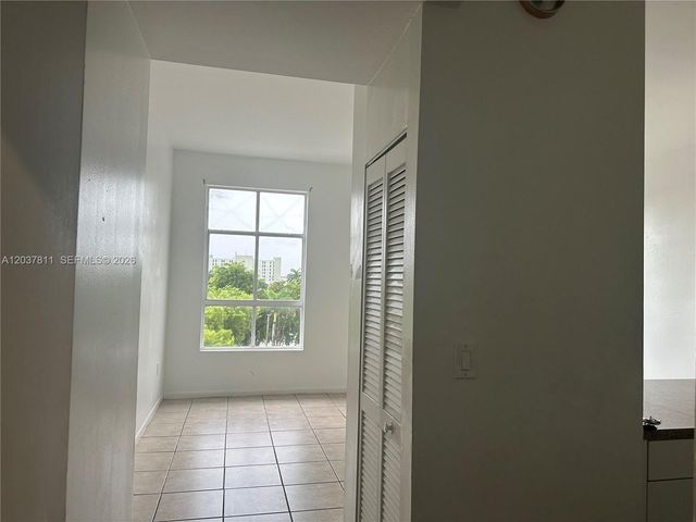 7420 W 20th Avenue 452, Hialeah, FL 33016