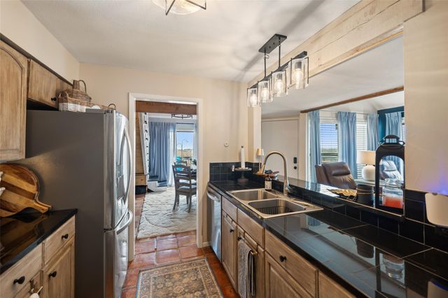 189 Private Road 638 42, Matagorda, TX 77457