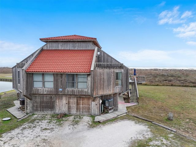 189 Private Road 638 42, Matagorda, TX 77457