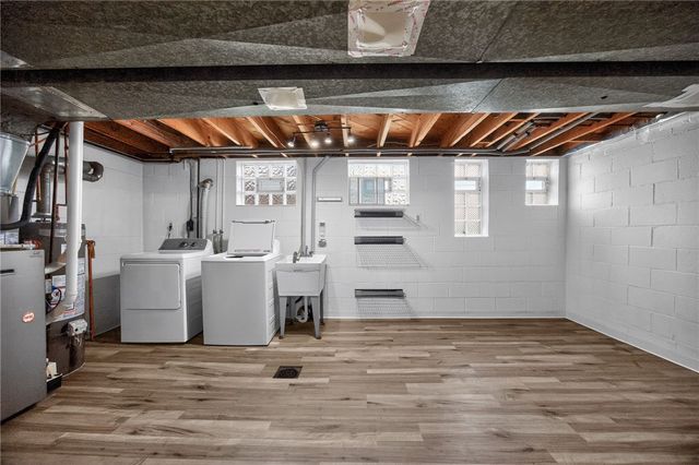 616 Lane Way, Baldwin Boro, PA 15227