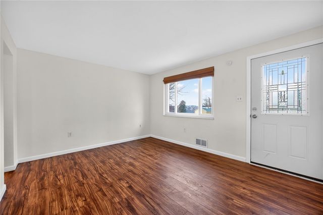 616 Lane Way, Baldwin Boro, PA 15227