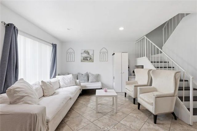 2971 Bradford D, Santa Ana, CA 92707