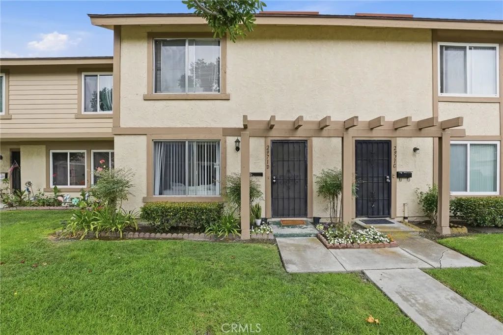 2971 Bradford D, Santa Ana, CA 92707