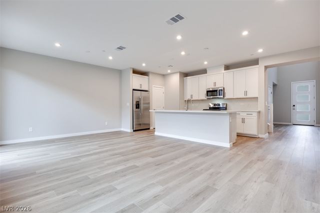 11898 Glide Reflection Avenue, Las Vegas, NV 89138