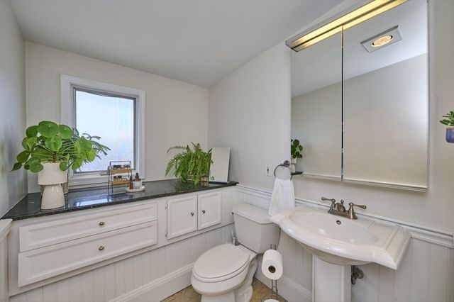 683 Massachusetts Ave. 5, Boston, MA 02118
